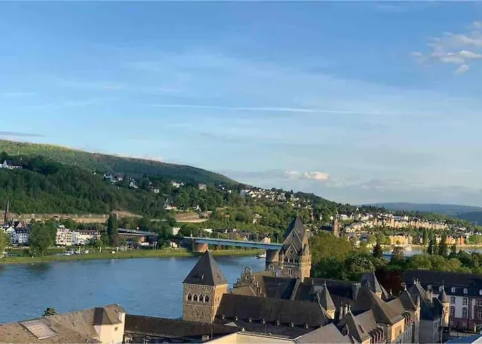 Schoene Penthouse Direkt Am Deutschen Eck Apartment